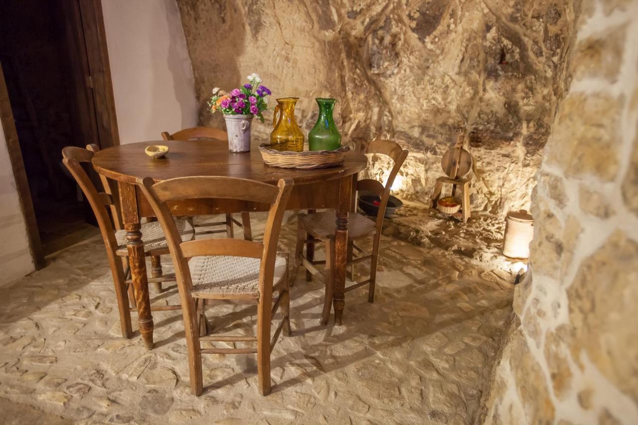 Case-Grotte Degli Avi, Esperienza Abitativa In Grotta Modica Eksteriør billede