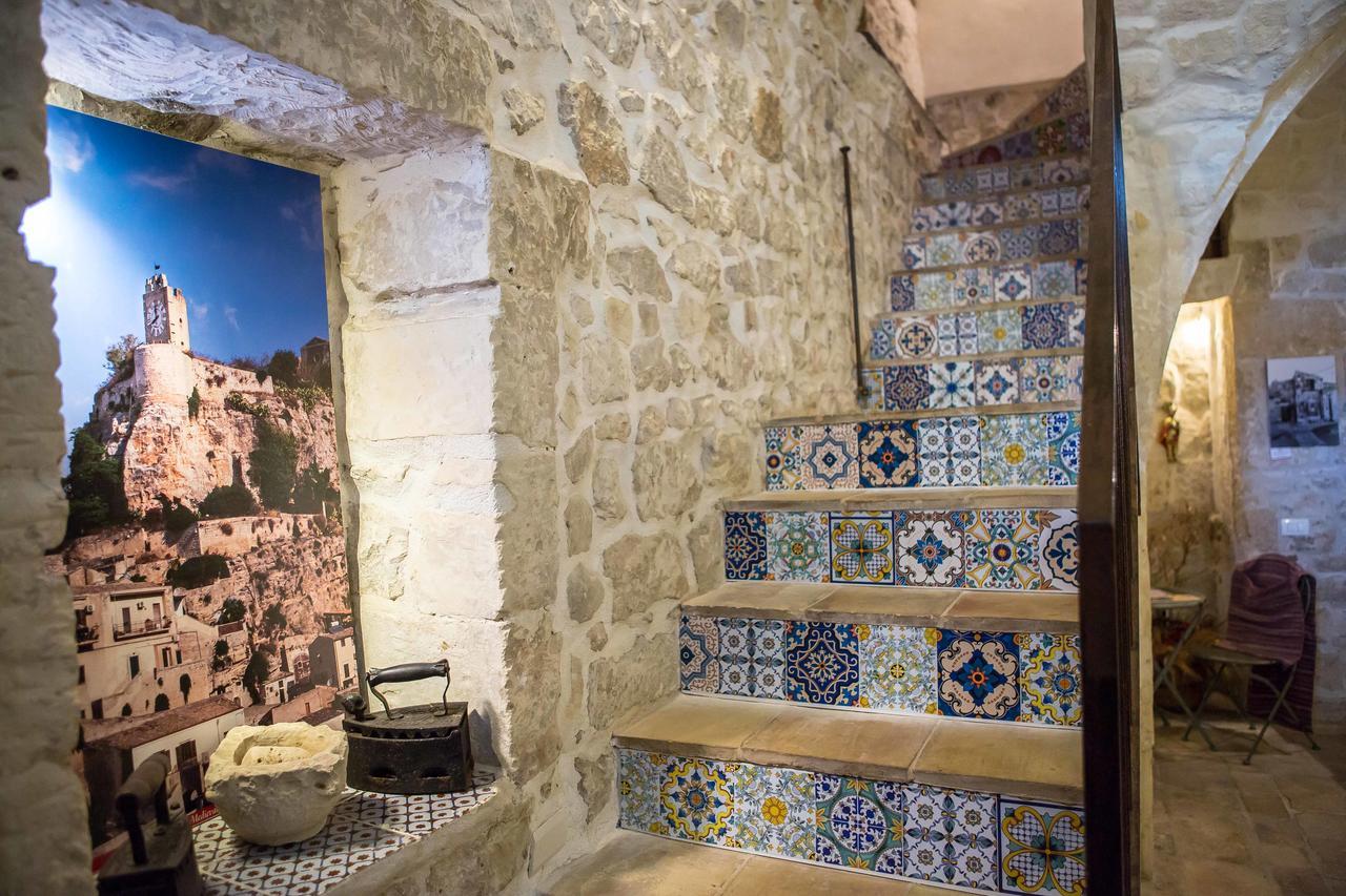 Case-Grotte Degli Avi, Esperienza Abitativa In Grotta Modica Eksteriør billede