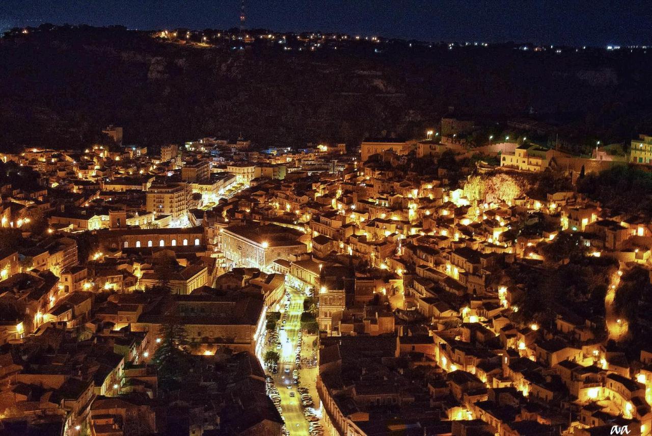 Case-Grotte Degli Avi, Esperienza Abitativa In Grotta Modica Eksteriør billede